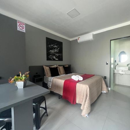 Hospedagem Confortavel E Pratica Para Viajantes E Ferias - Proxima A Br-101 Sao Jose  Exteriör bild
