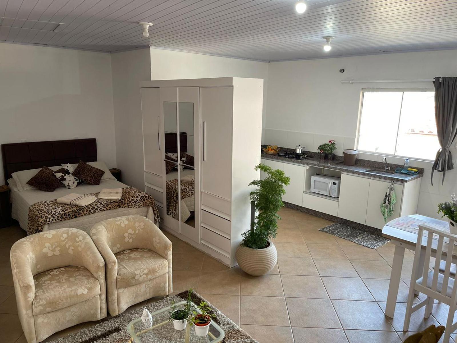 Hospedagem Confortavel E Pratica Para Viajantes E Ferias - Proxima A Br-101 Sao Jose  Exteriör bild